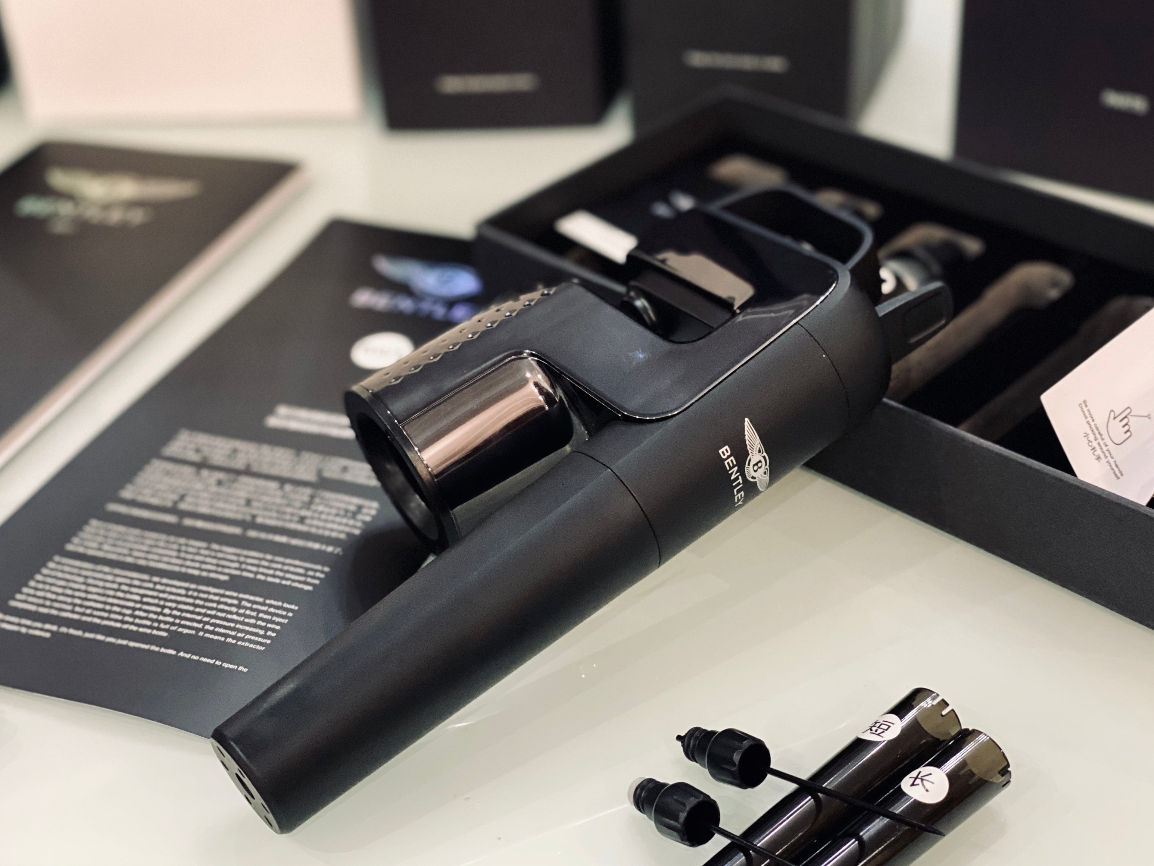 FIFN Wine Tasting Kit with Wine Aerator, Standard Needle, User Guide, Argon Gas Canisters (Set of 3), Needle Cleaning Solution, and Portable Bag - FIFN